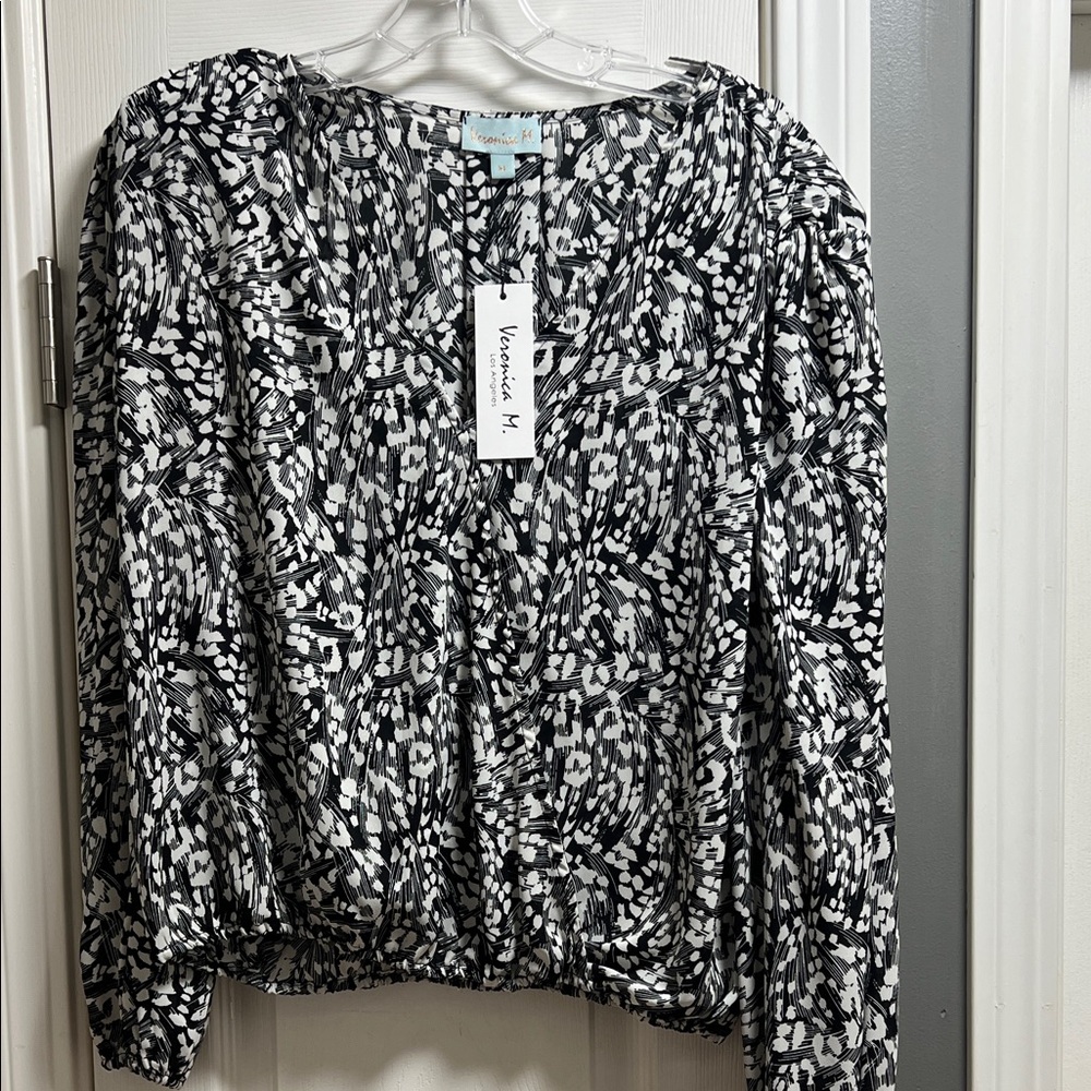 Veronica M size xl wrap top Martine blouse